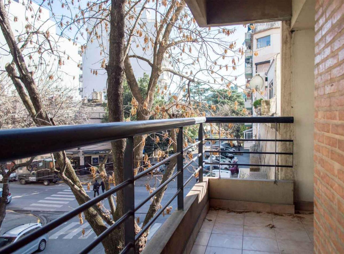 Foto de Venta departamento de 2 amb Cochera CABALLITO, imagen 5