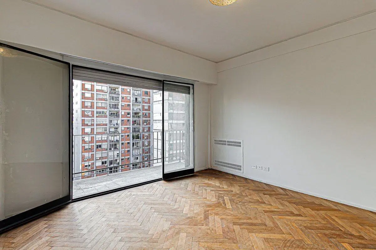 VENTA DEPTO 3 AMB EN RECOLETA CON BALCON Y COCHERA 2