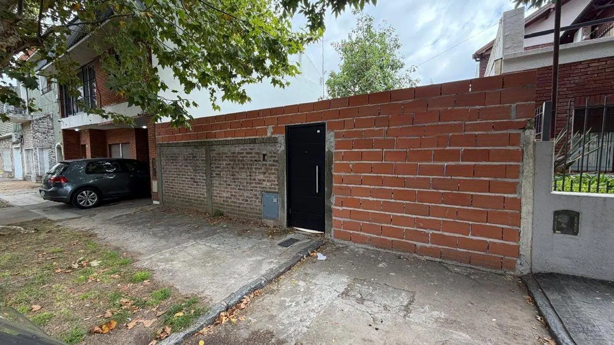 LOTE EN VENTA 338 MTS2 ZONA CENTRO BANFIELD 3