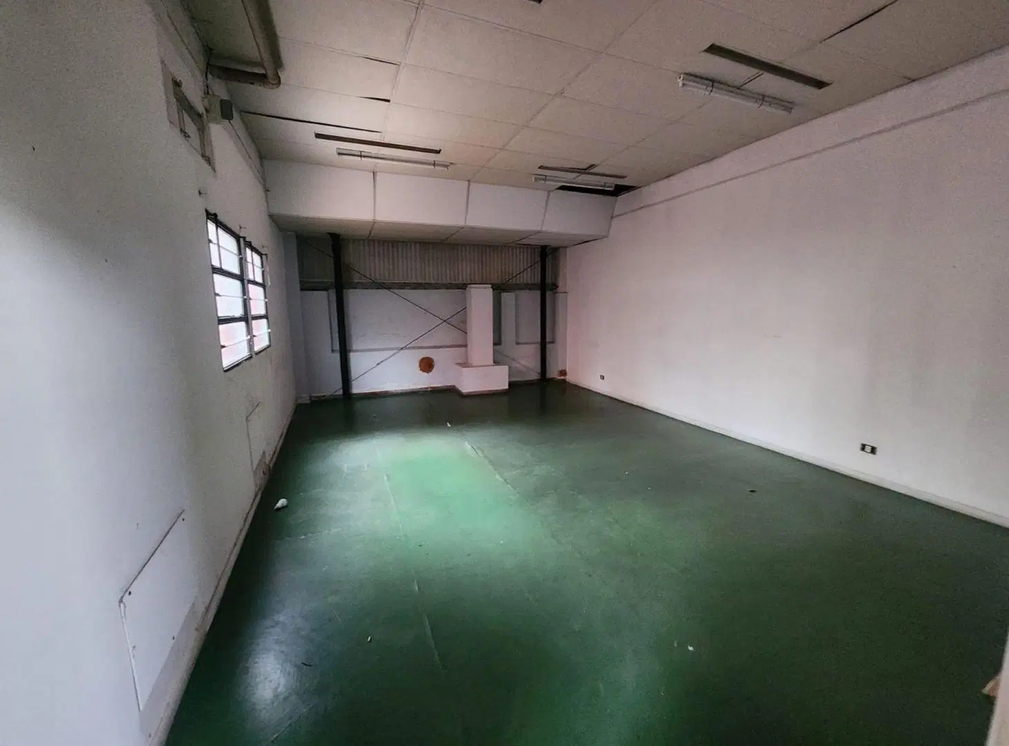 VENTA GRAN DEPOSITO EN ALMAGRO 4