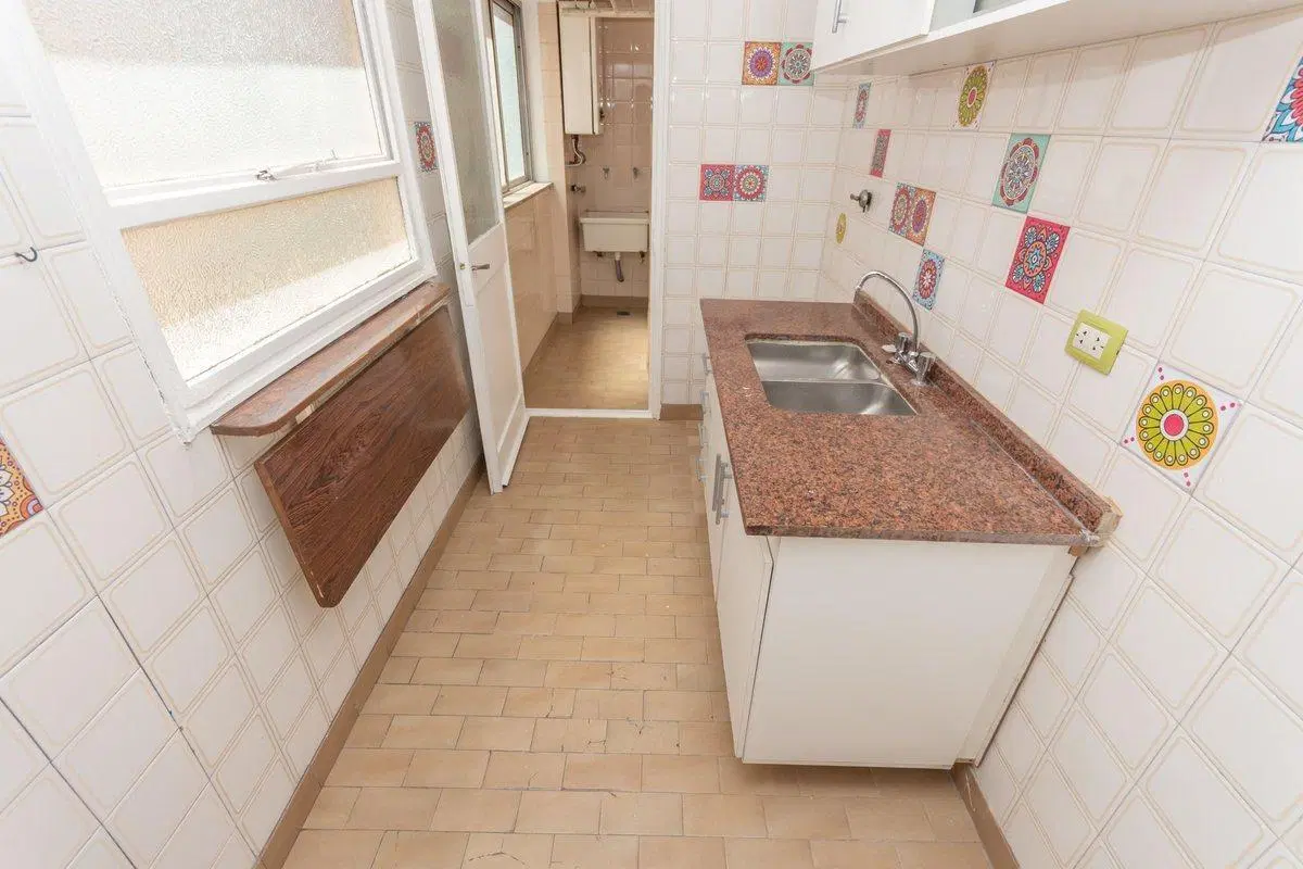 Venta dpto 3 Amb Avellaneda centro con Cochera 5