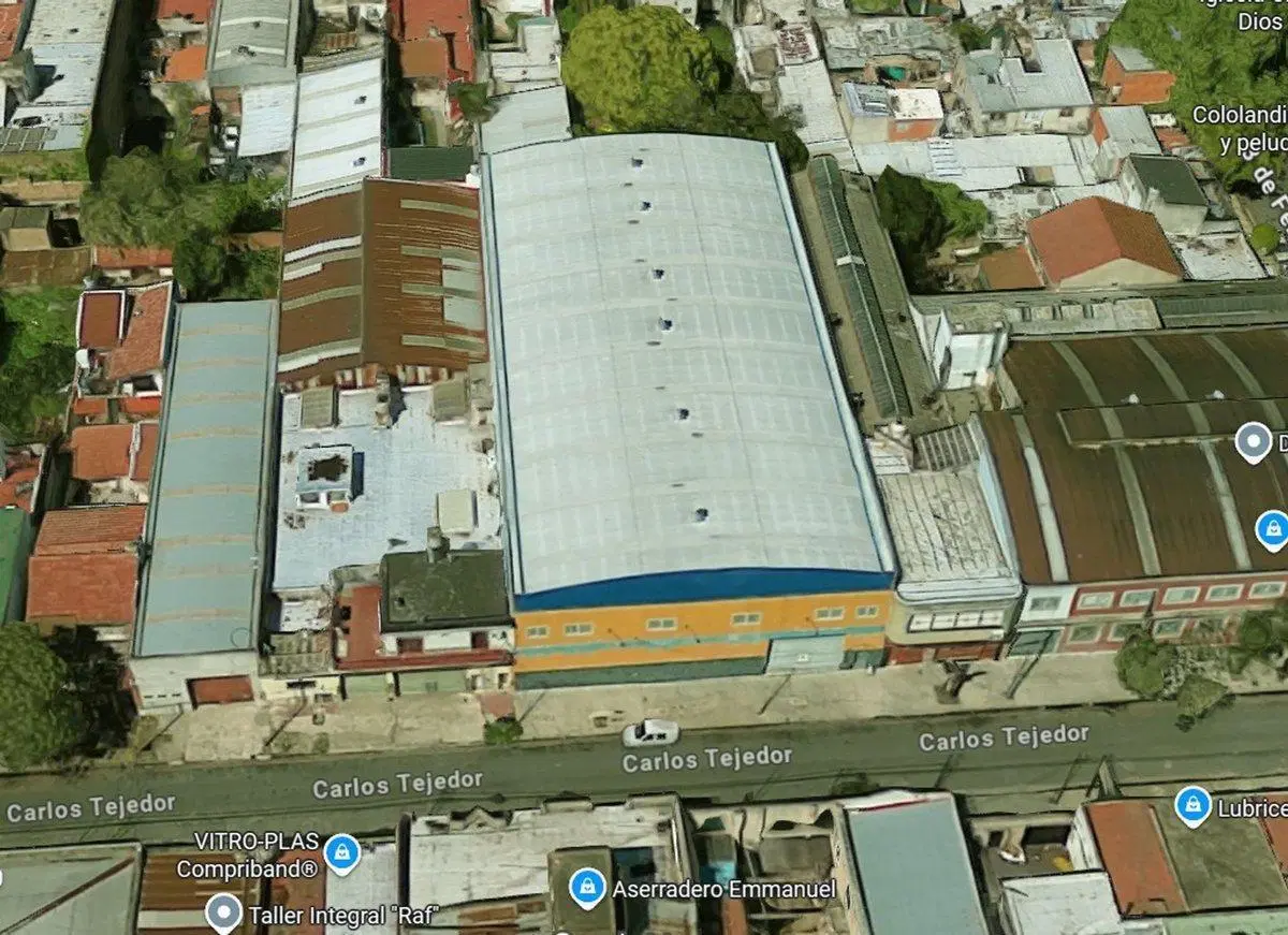 Venta Galpon en Caseros 1700 m cubiertos IMPECABLE 8