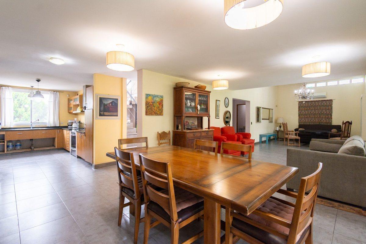 Foto de CASA 6 AMBIENTES CON PILETA Y PARRILLA EN PILAR, imagen 5