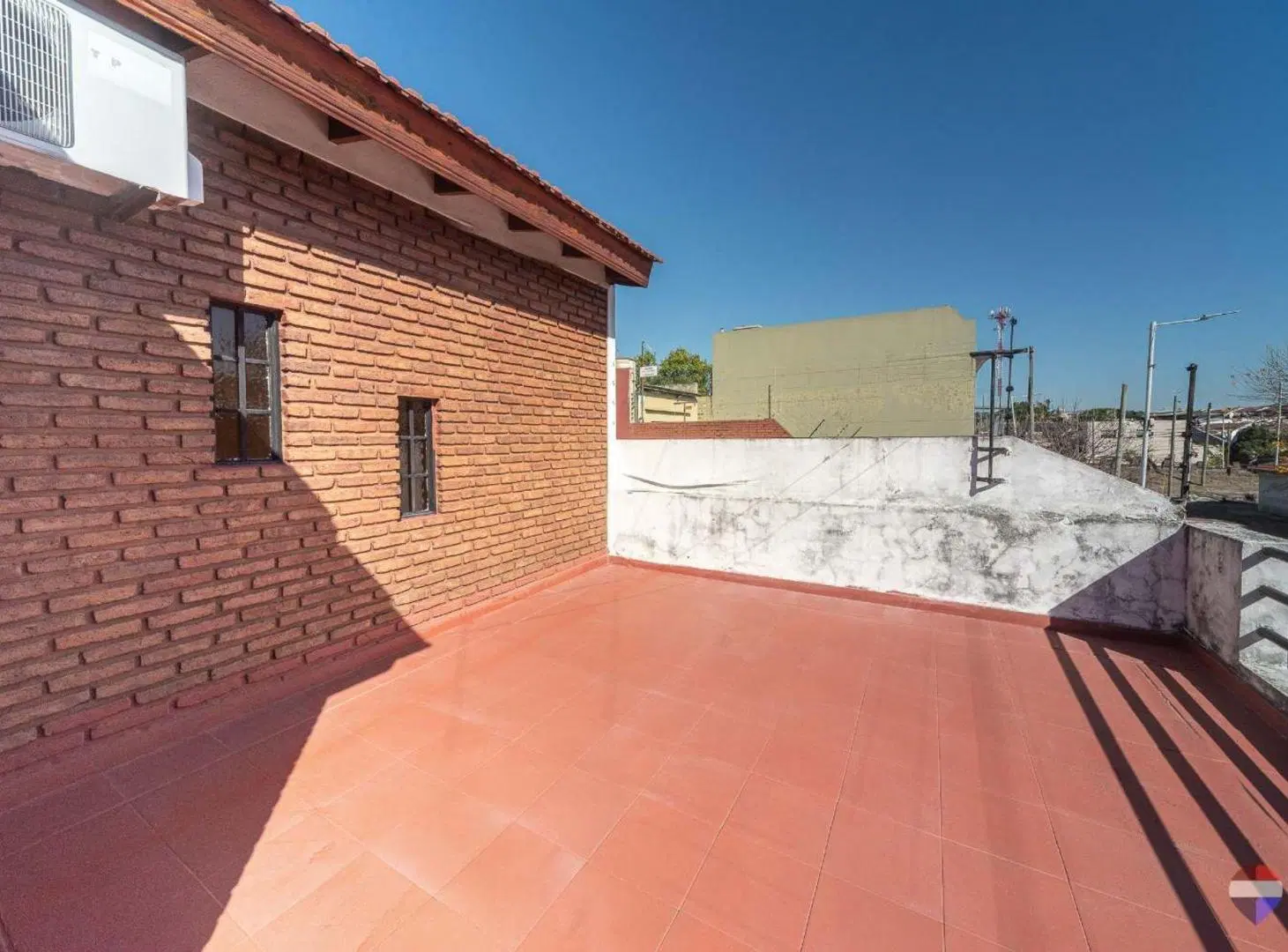 VENTA CASA 5 AMBIENTES AVELLANEDA 5