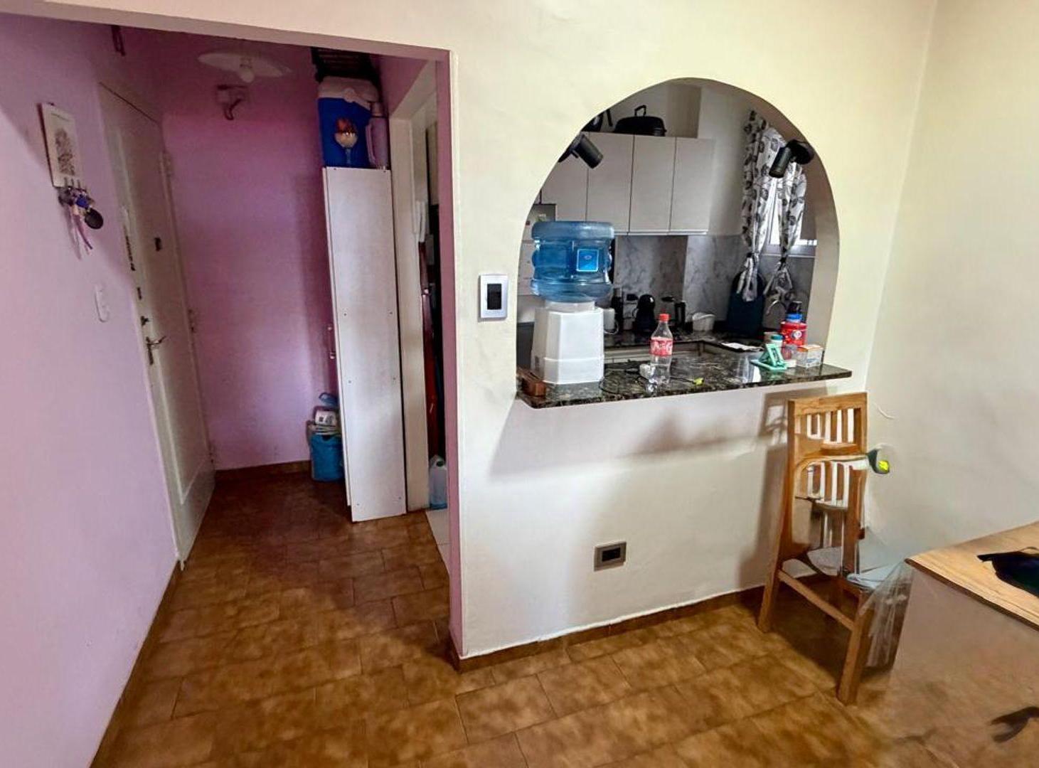 Foto de DEPARTAMENTO 3 AMBIENTES EN VENTA FLORESTA, imagen 1