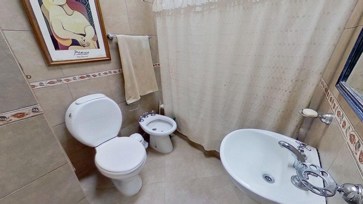 Foto de CASA 4 AMBIENTES CON GARAGE PATIO Y PARRILLA, imagen 3