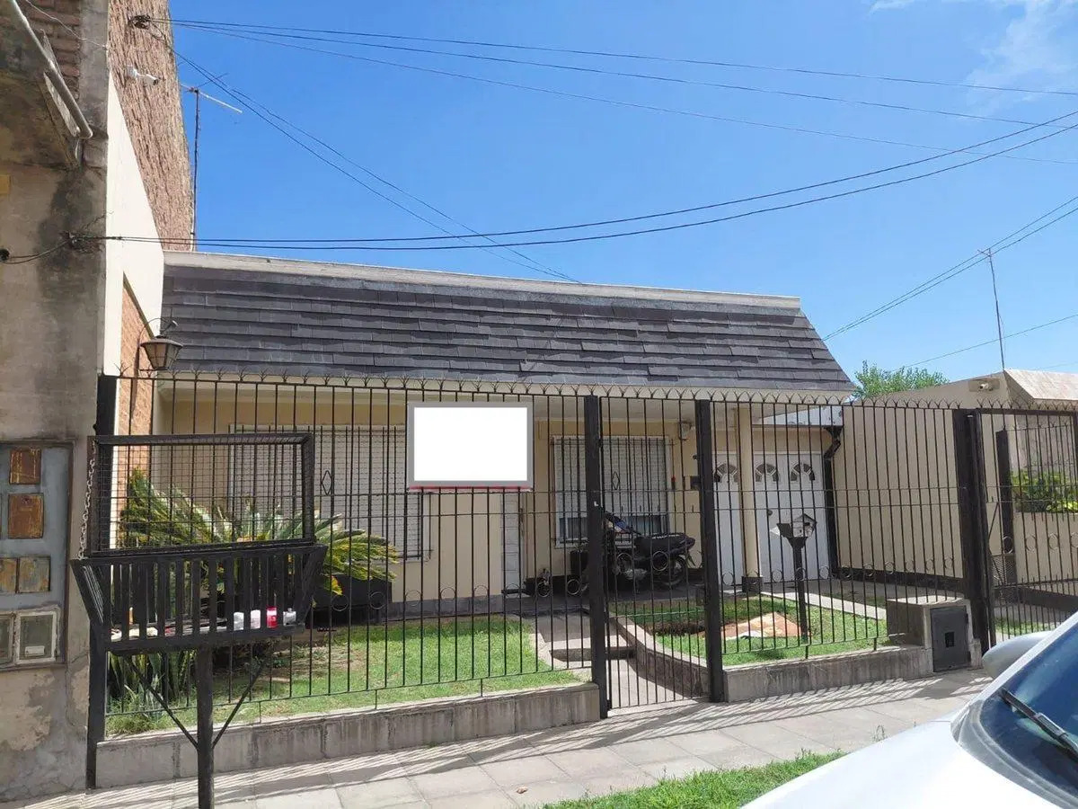 CASA 3 AMB EN VENTA JOSE C PAZ APTO CREDITO 4