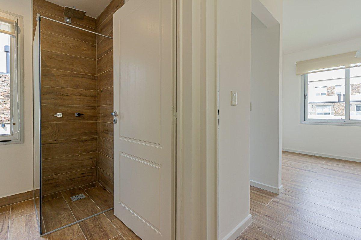 Foto de Depto Duplex 2 ambientes en Barrio Cerrado, imagen 3