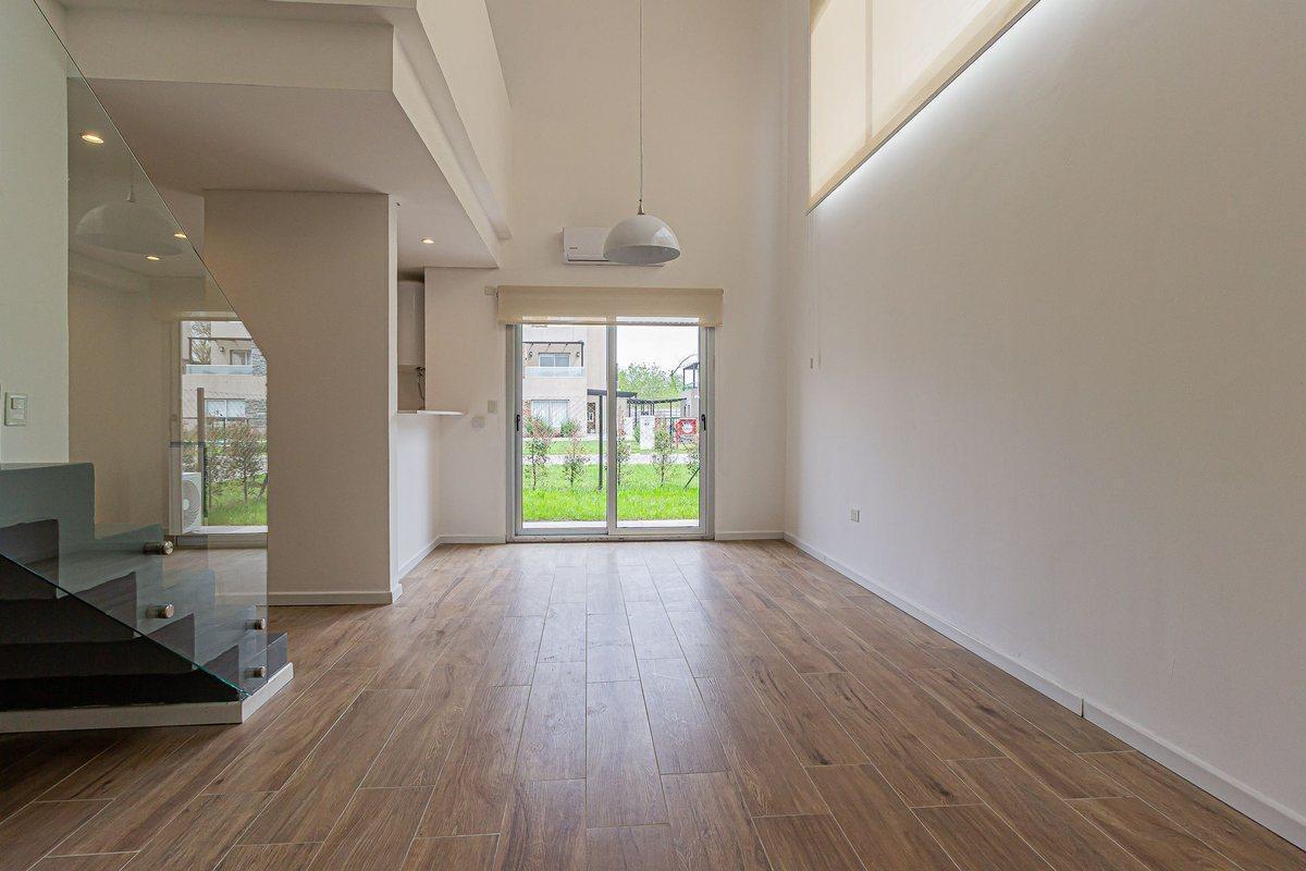 Foto de Depto Duplex 2 ambientes en Barrio Cerrado, imagen 4