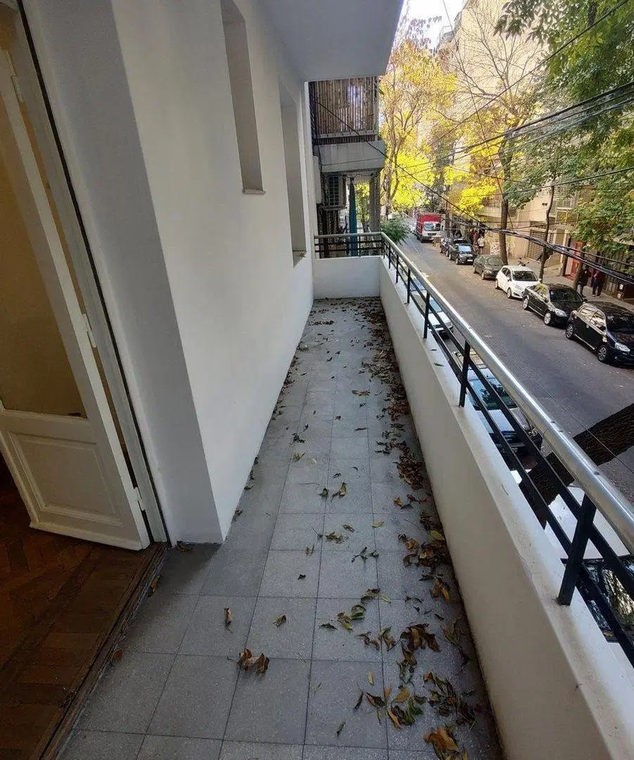 VENTA DEPTO 3 HABITACIONES FRENTE BALCON SUBTE A 2