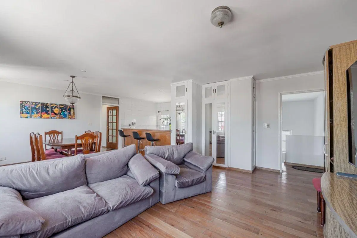 VENTA CASA ZARATE CENTRO PERMUTA 3