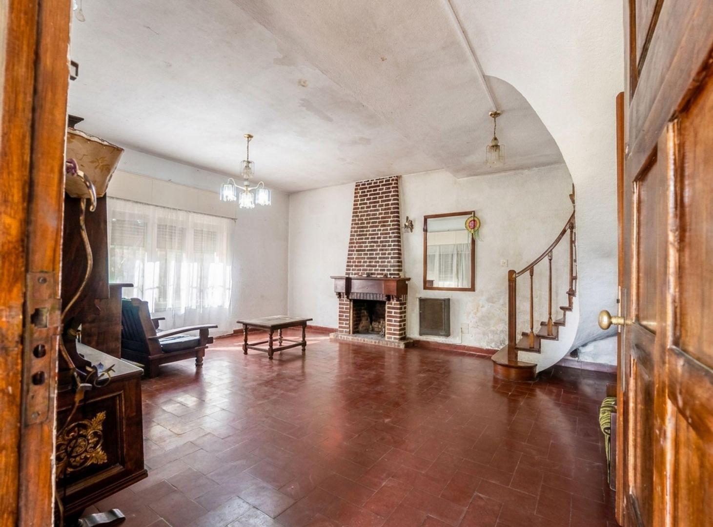 Foto de CASA EN VENTA 4 AMBIENTES VILLA DE MAYO A RECICLAR, imagen 3