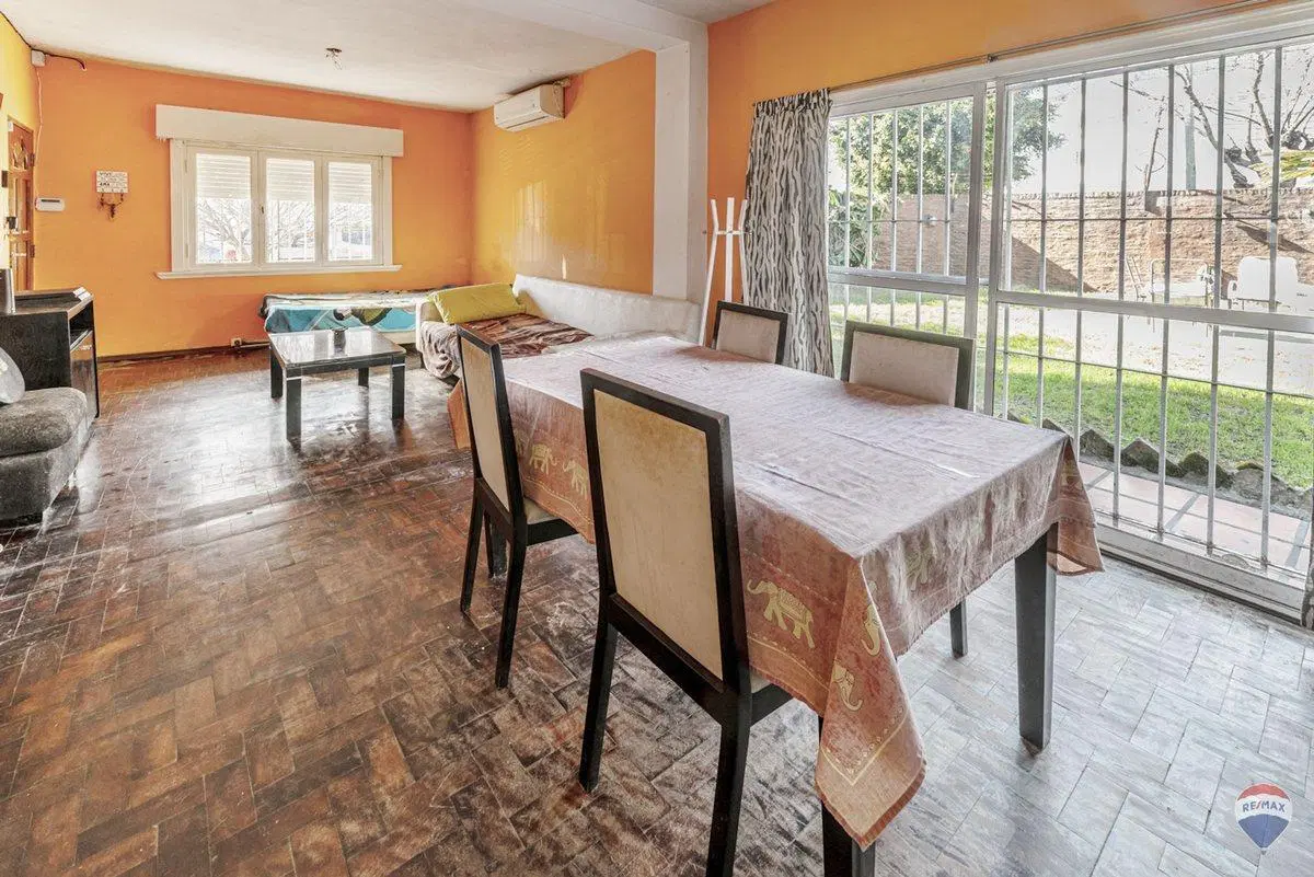 Venta casa Villa Martelli con quincho y jardin 5