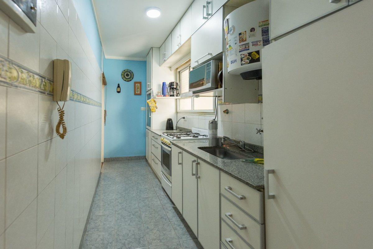 Foto de DEPTO EN VENTA 4 AMB CON BALCON CABALLITO RENOVADO, imagen 4