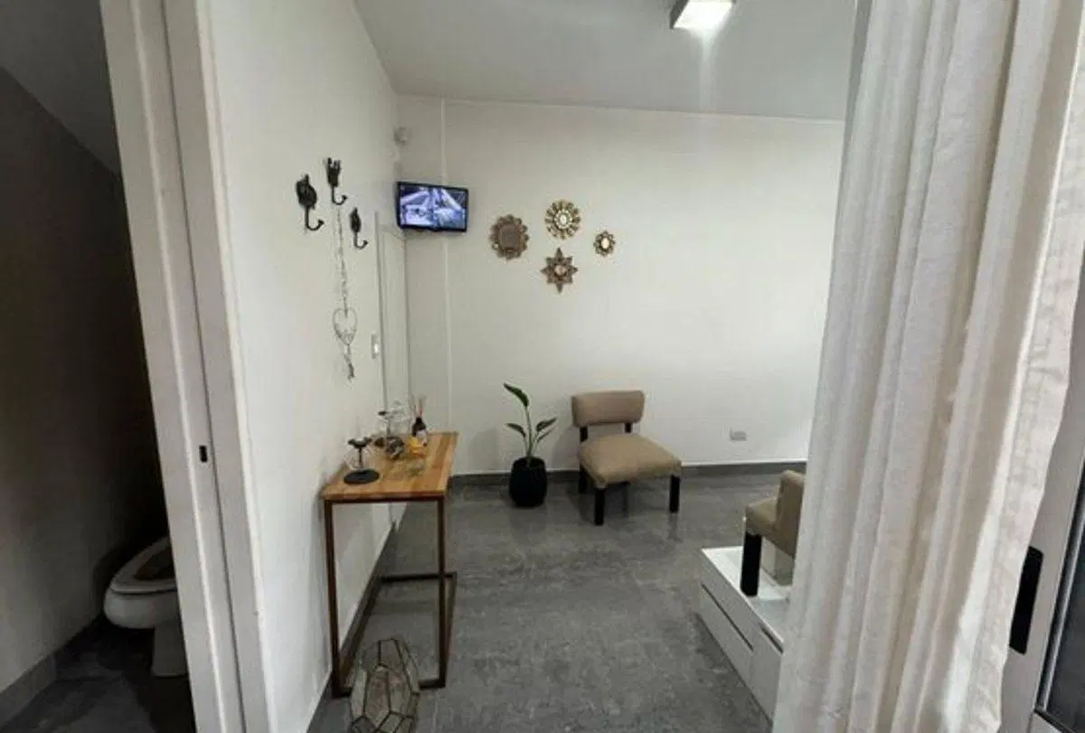 CASA 4 AMBIENTES VENTA  BELLA VISTA CON PILETA 8