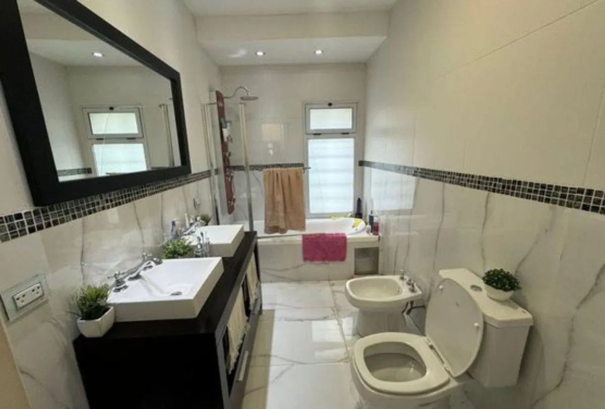 CASA 4 AMBIENTES VENTA  BELLA VISTA CON PILETA 5