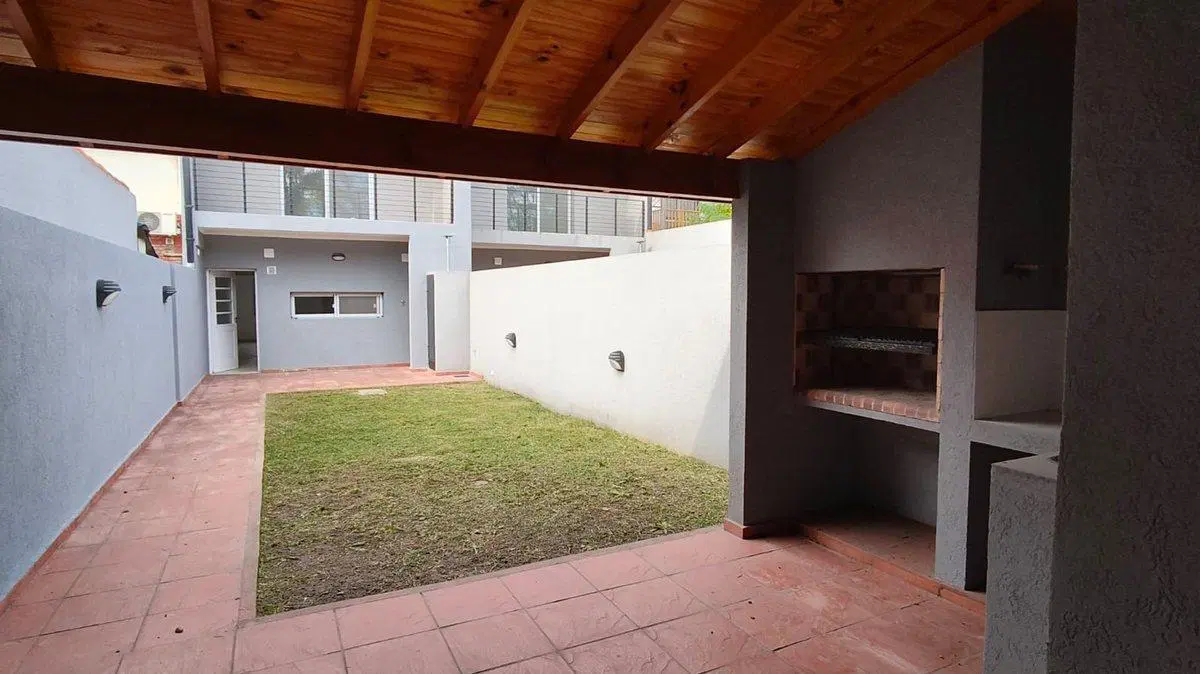 VENTA CASA 3 AMB DUPLEX HURLINGHAM APTO CREDITO 8