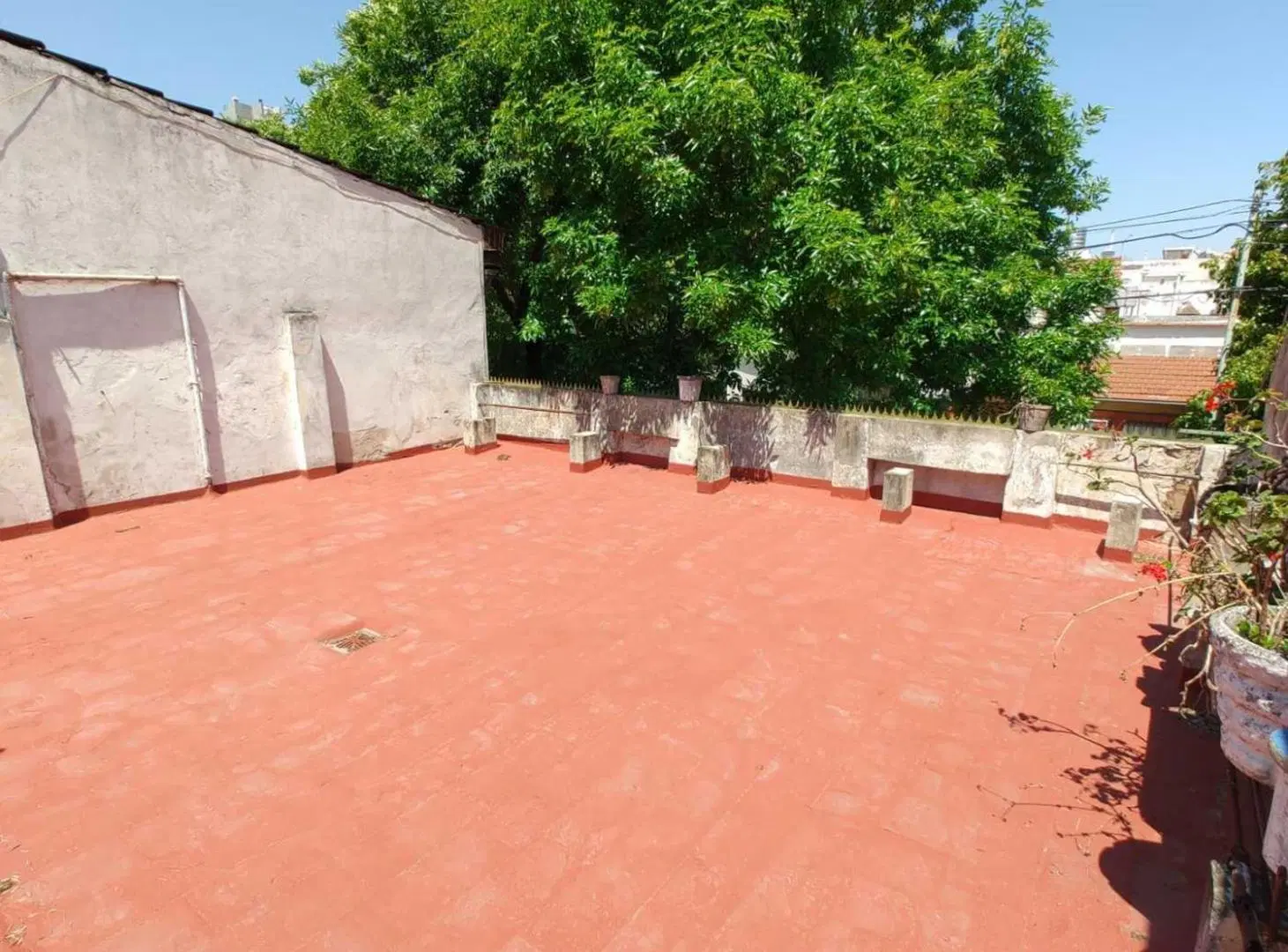 CASA 4 AMB A RECICLAR VENTA LOTE PROPIO Y TERRAZA 3