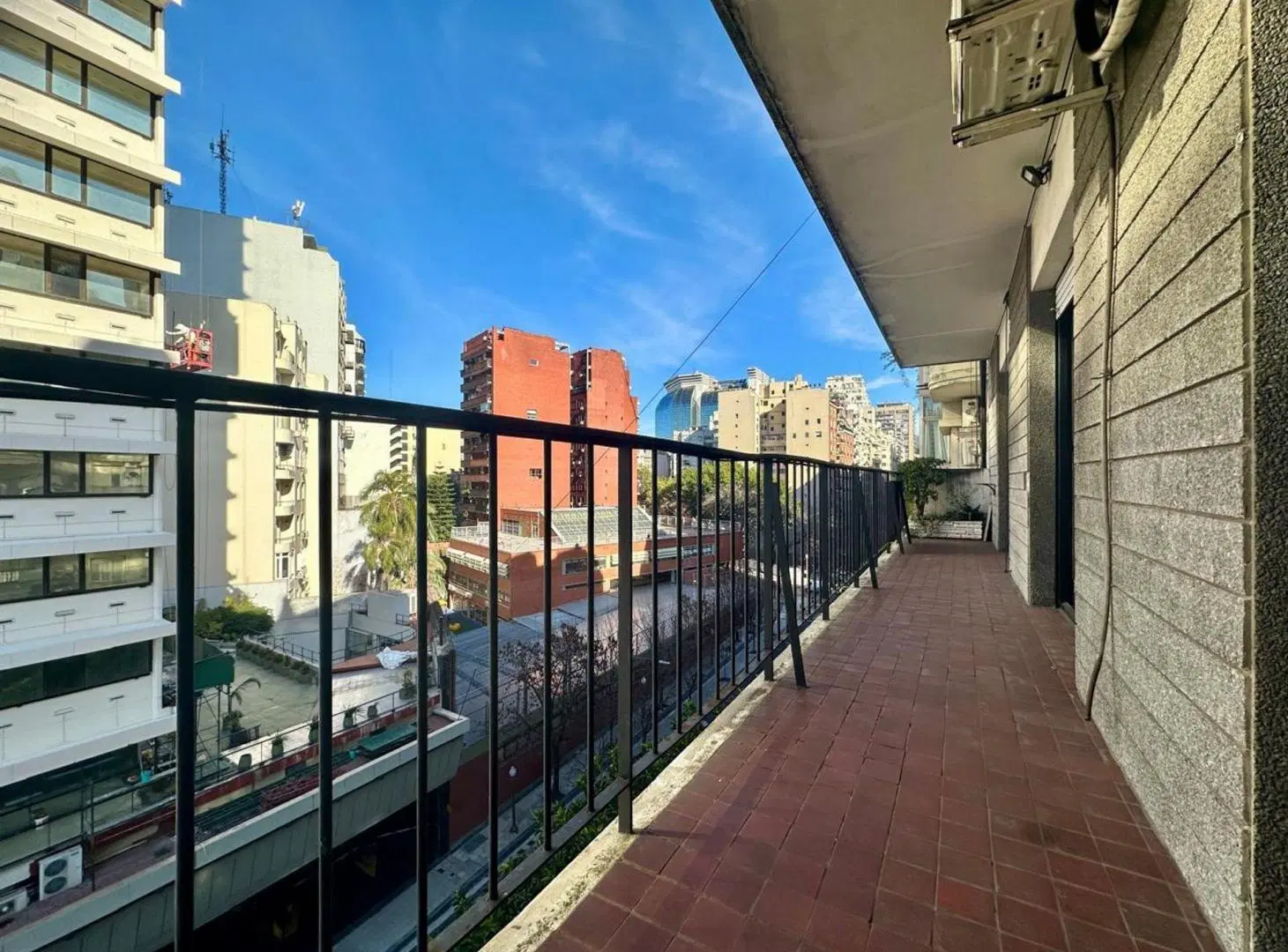 VENTA 3 AMBIENTES RETIRO BALCON PISO ALTO LUMINOSO 2