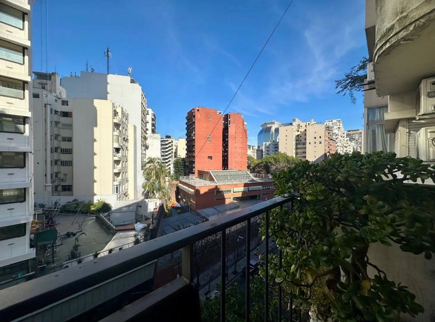 VENTA 3 AMBIENTES RETIRO BALCON PISO ALTO LUMINOSO 5