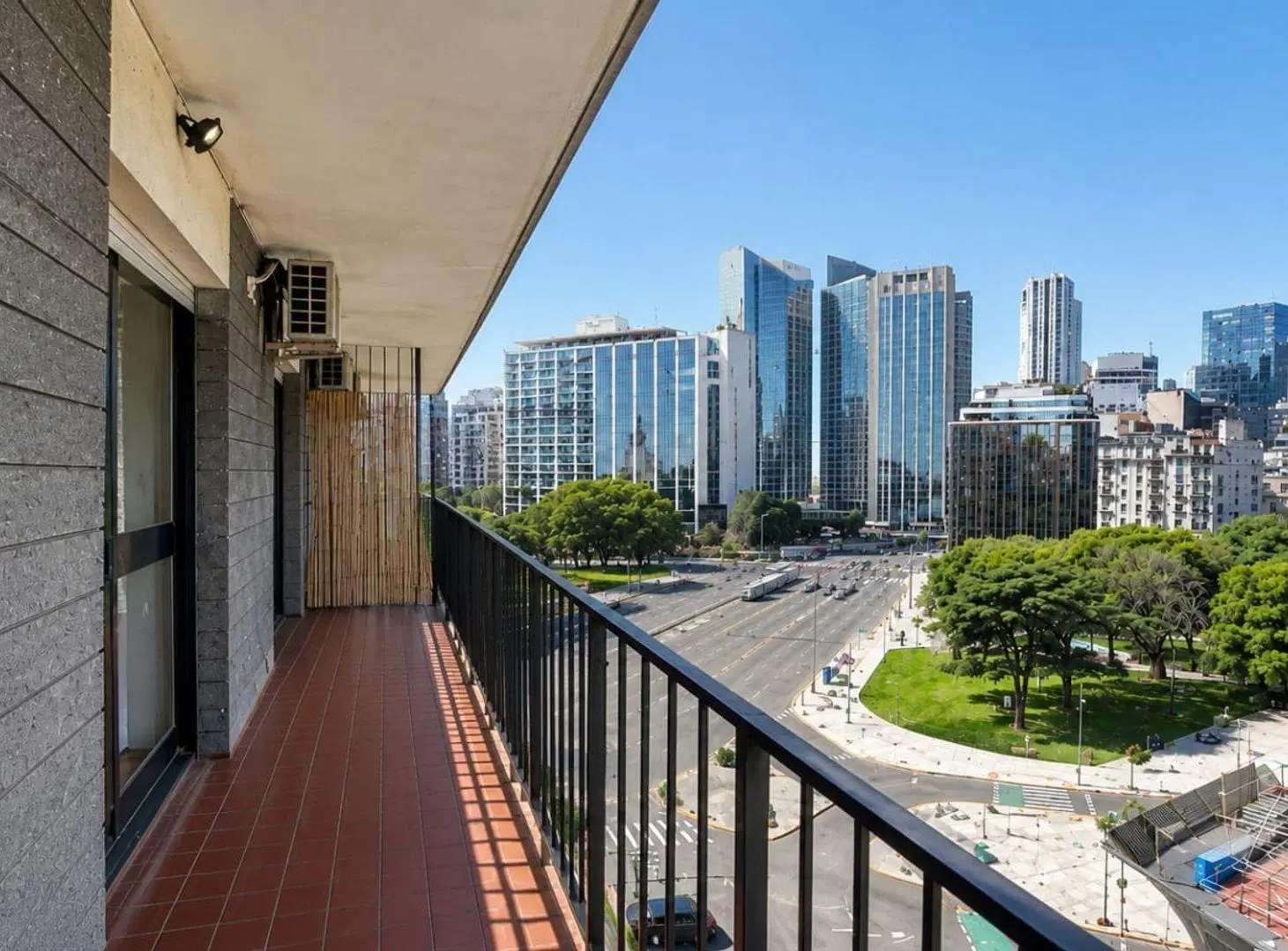VENTA 3 AMBIENTES RETIRO BALCON PISO ALTO LUMINOSO 3
