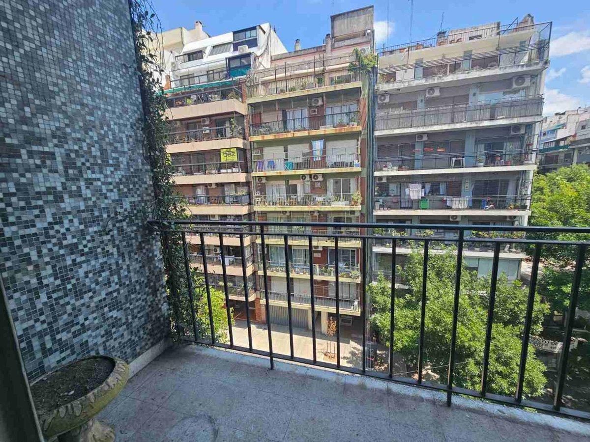 Foto de Venta piso 4 ambientes balcon dep cochera Belgrano, imagen 4