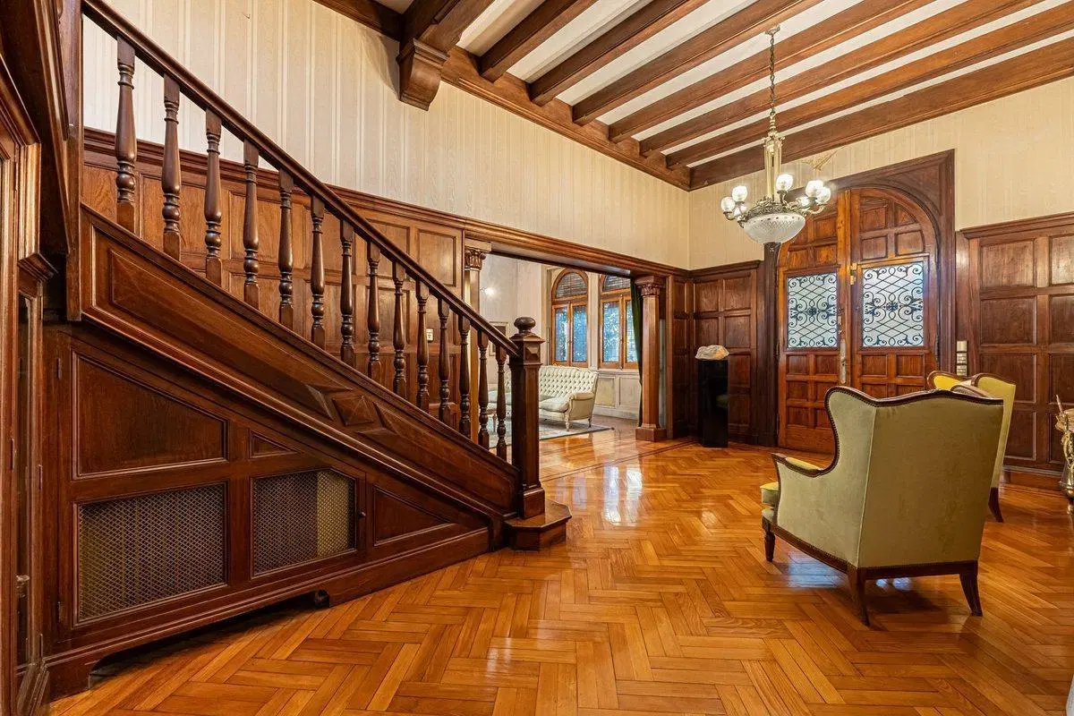 VENTA CASA EN DEVOTO CON PISCINA GARAGE Y QUINCHO 8
