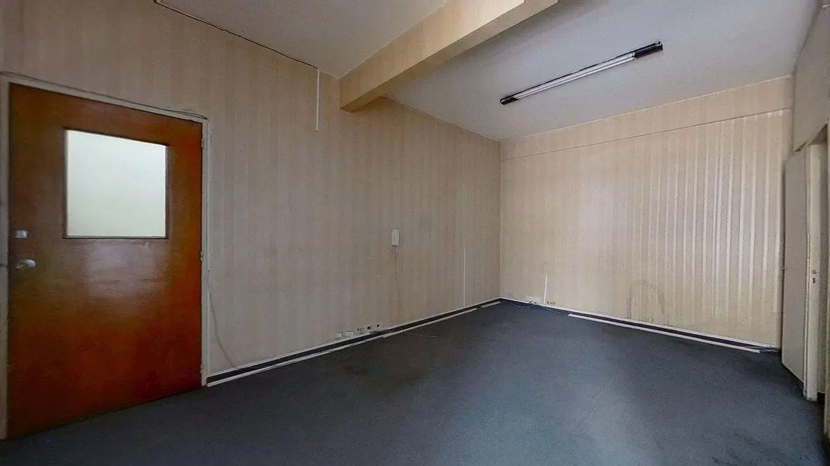 VENTA OFICINA EXCELENTE UBICACION MICROCENTRO 5