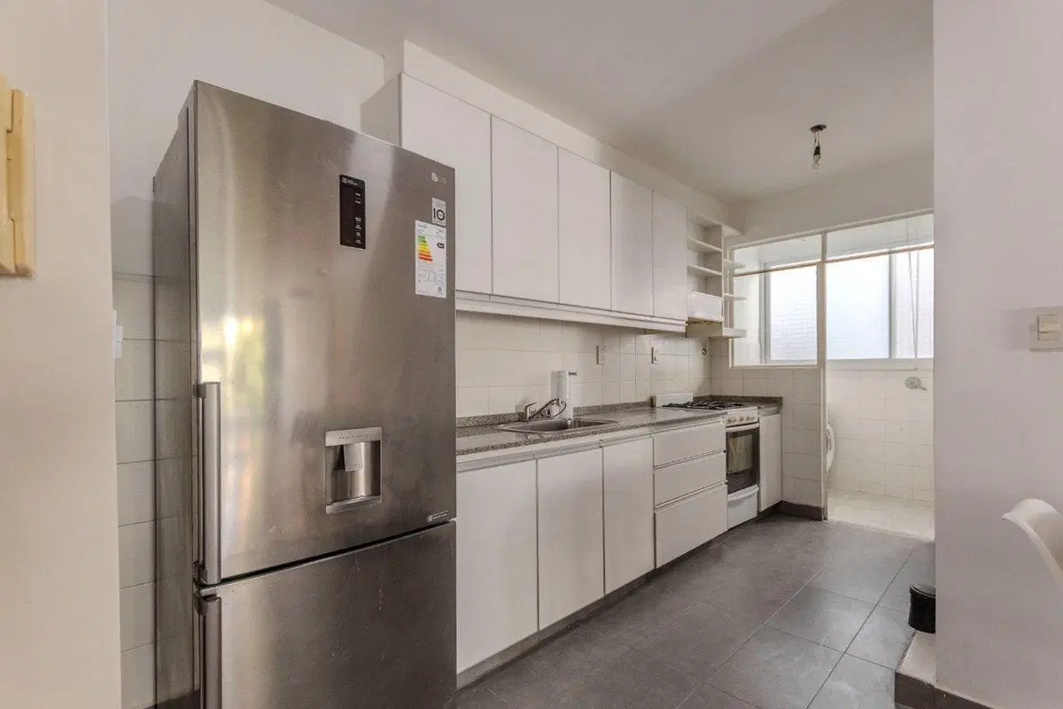 Departamento 4 ambientes con balcón en Belgrano 3