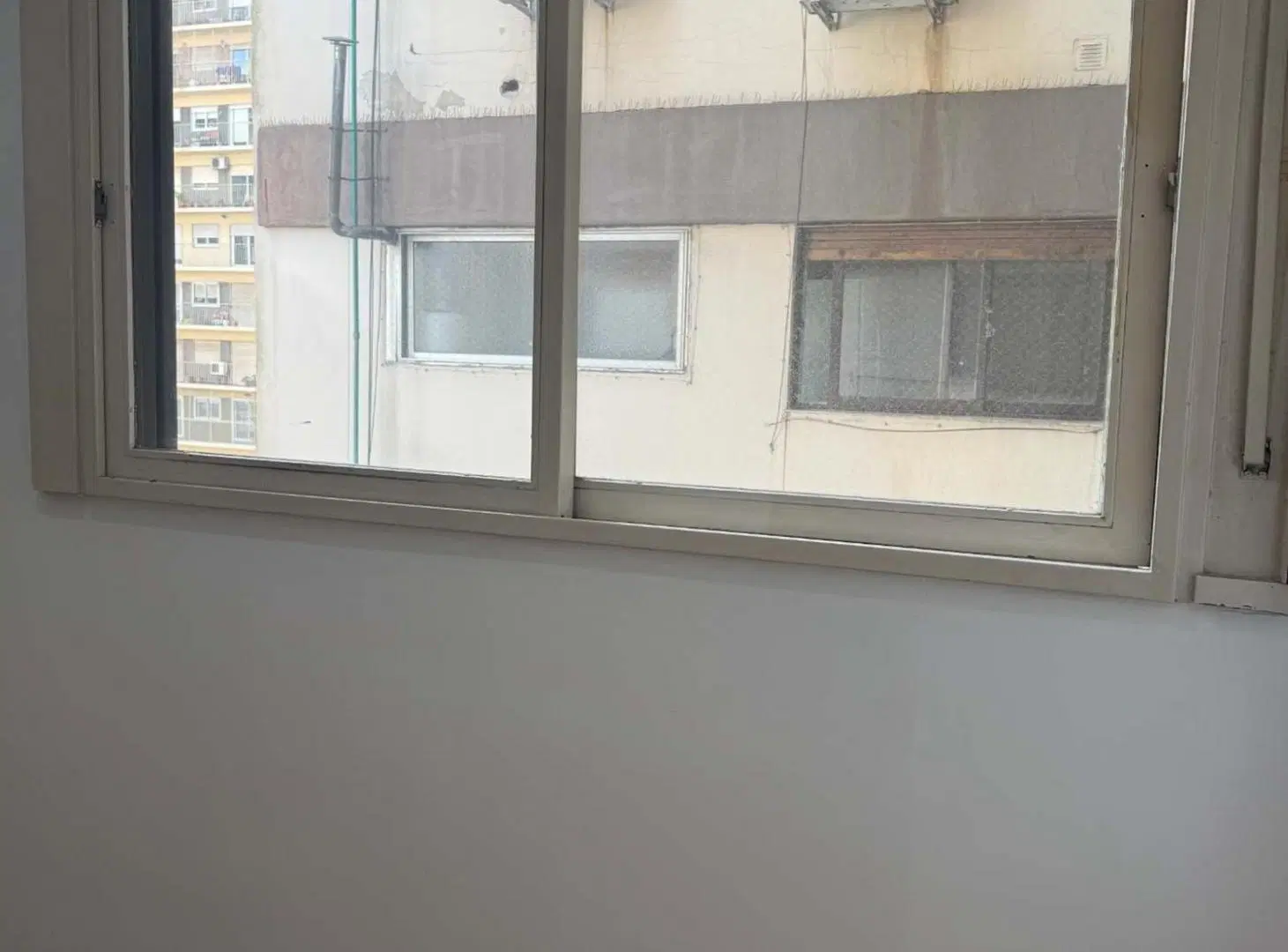 ALQUILER DEPARTAMENTO 3 AMBIENTES BALCON FLORES 3