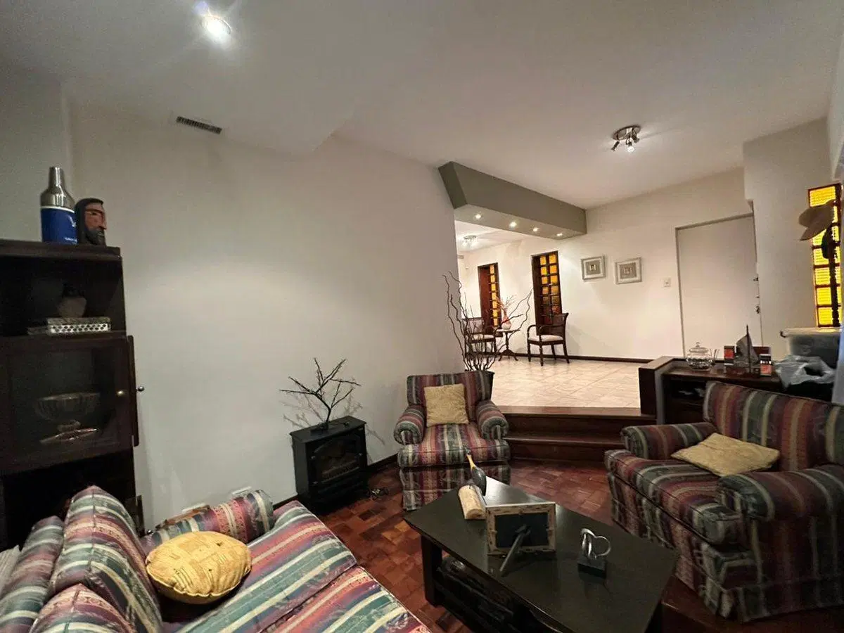 VENTA CASA 5 AMB JARDIN PILETA QUINCHO RAMOS MEJIA 5