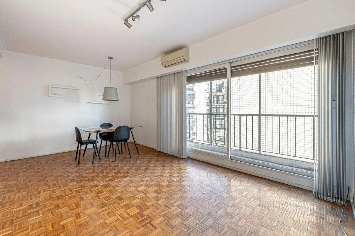 VENTA DEPTO 3 AMB CON BALCON Y COCHERA LAS CAÑITAS 4