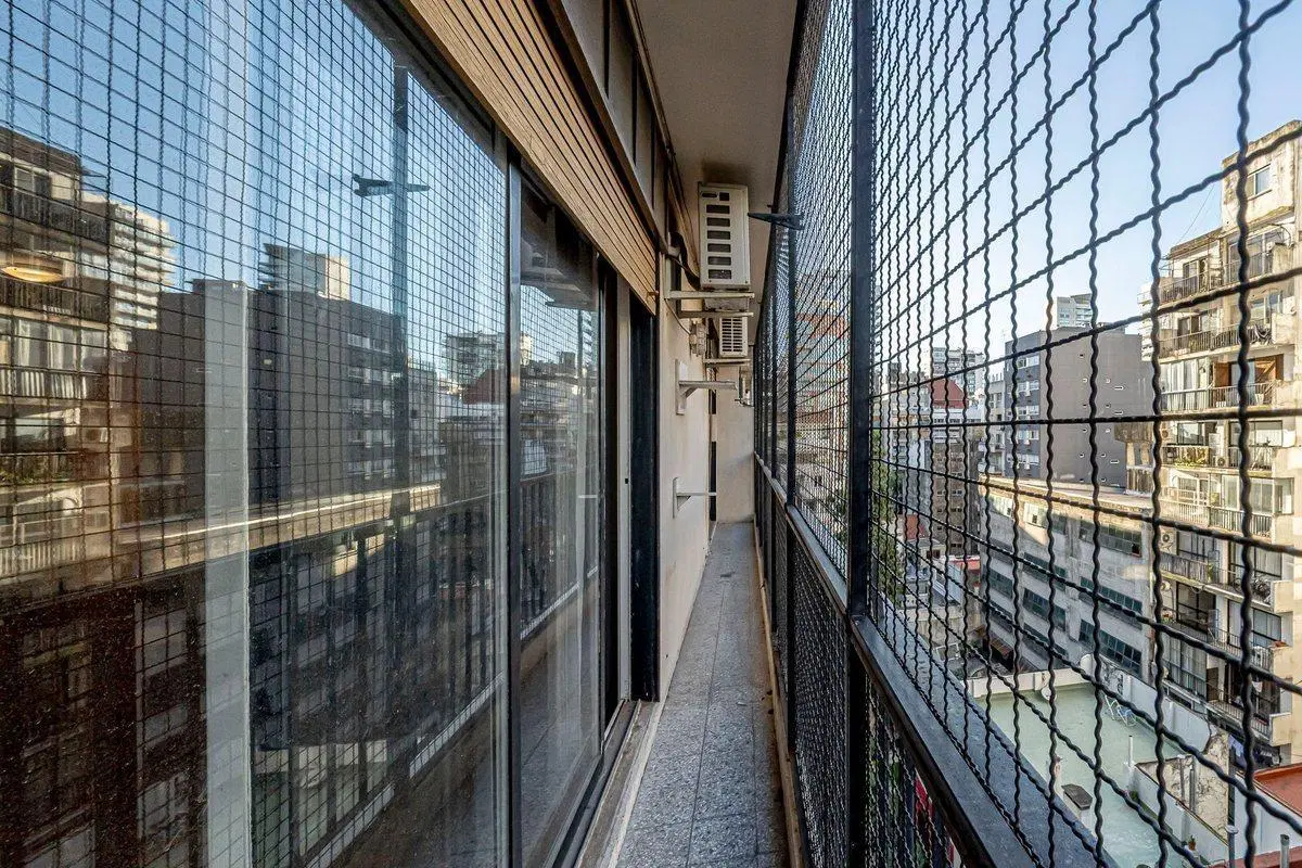 VENTA DEPTO 3 AMB CON BALCON Y COCHERA LAS CAÑITAS 2