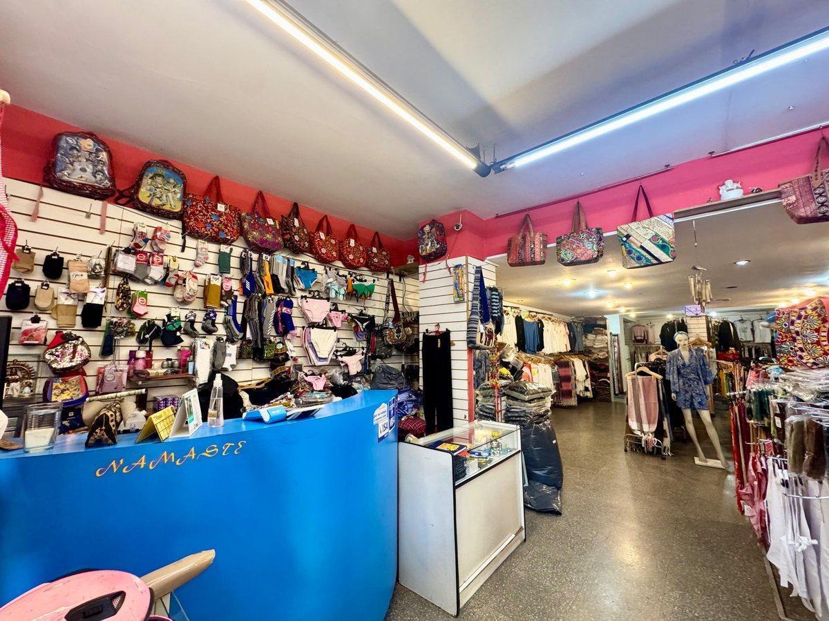 Foto de VENTA LOCAL COMERCIAL AV RIVADAVIA CABALLITO, imagen 2
