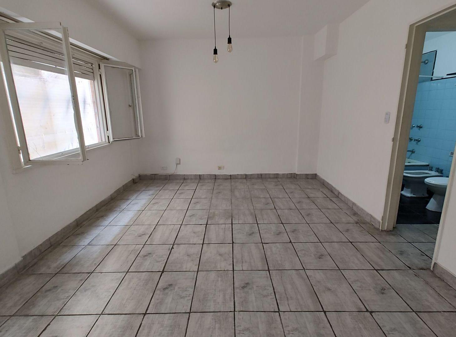 Foto de ALQUILER DEPARTAMENTO CON PATIO EN PALERMO, imagen 2