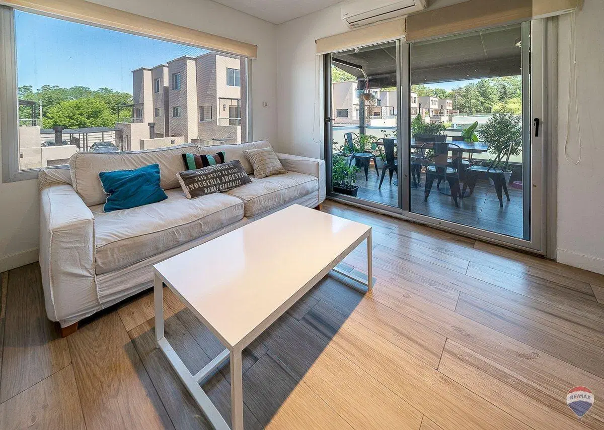 Venta Duplex  3 ambientes de Lujo  Pilar 2