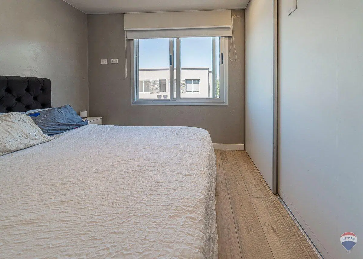 Venta Duplex  3 ambientes de Lujo  Pilar 8