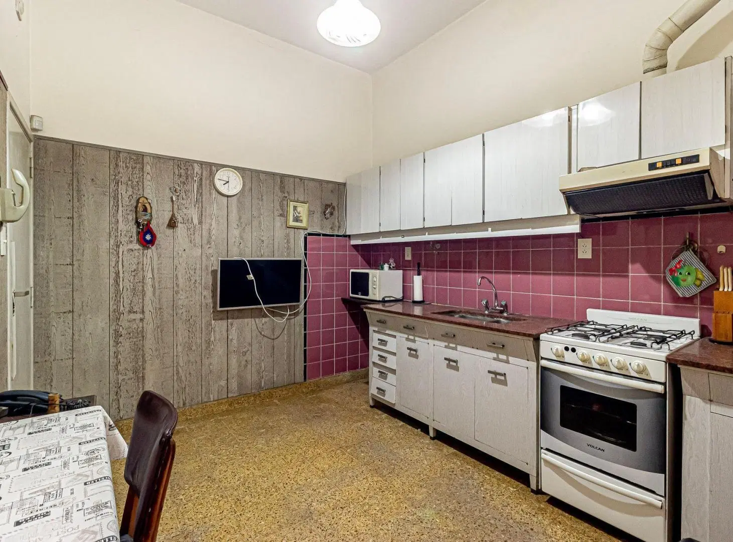 VENTA CASA 4 AMB EN LANUS CON PATIO Y COCHERA 4