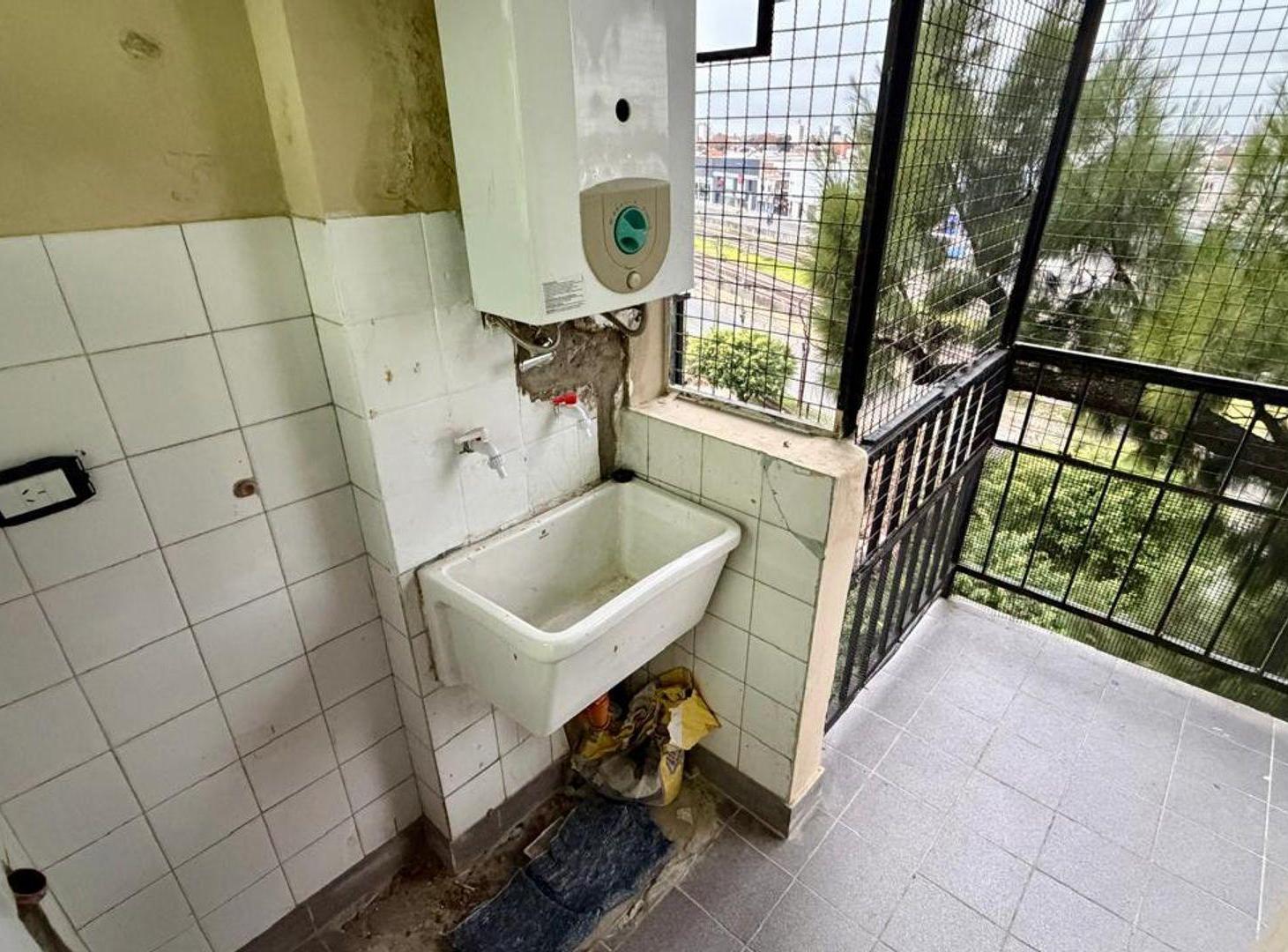 Foto de DEPARTAMENTO 3 AMB ALQUILER CIUDADELA CON COCHERA, imagen 5