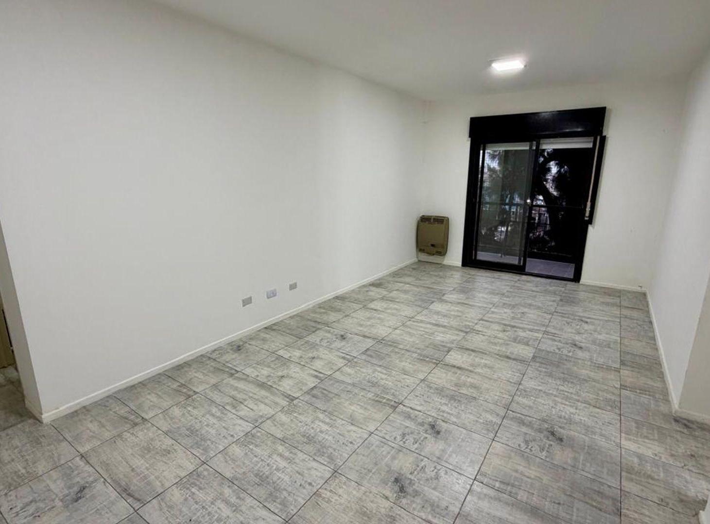 Foto de DEPARTAMENTO 3 AMB ALQUILER CIUDADELA CON COCHERA, imagen 1