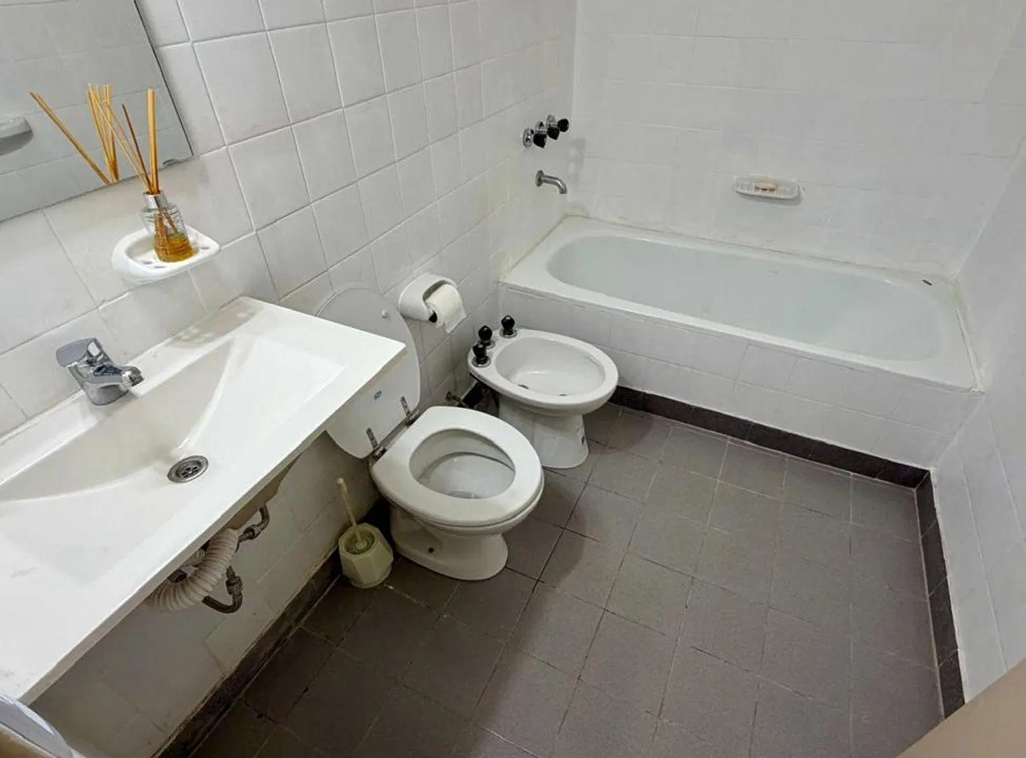 DEPARTAMENTO 3 AMB ALQUILER CIUDADELA CON COCHERA 4
