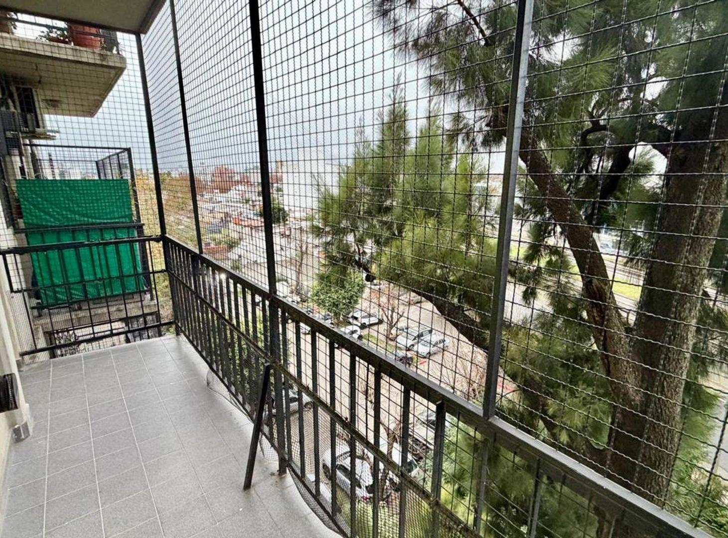 Foto de DEPARTAMENTO 3 AMB ALQUILER CIUDADELA CON COCHERA, imagen 3