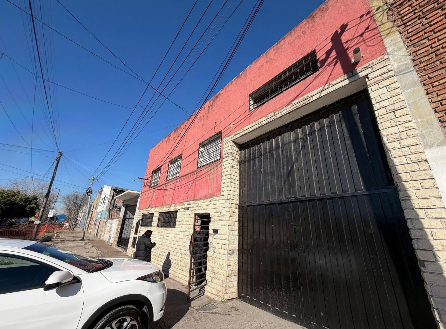 Foto de Venta GALPON 745 m2 zona estrategica Quilmes OPORT, imagen 5