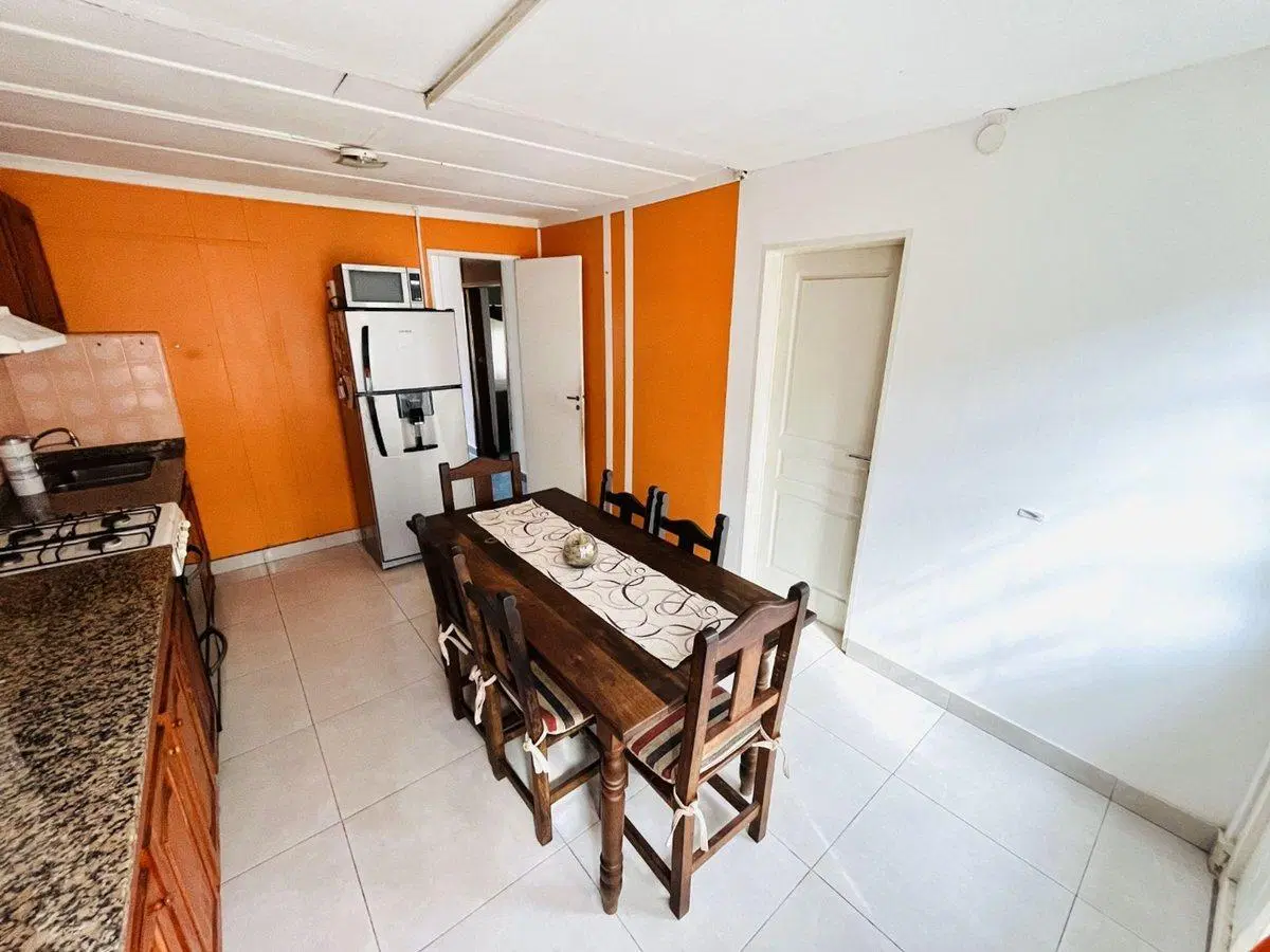 CASA 4 AMBIENTES VENTA CON GARAGE EN VILLA BOSCH 2
