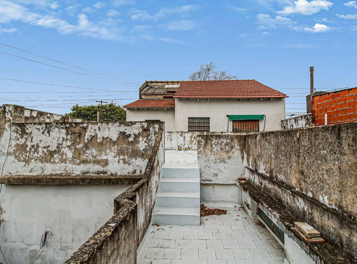 VENTA PH TIPO CASA 3 AMB PATIO REMEDIOS ESCALADA 5