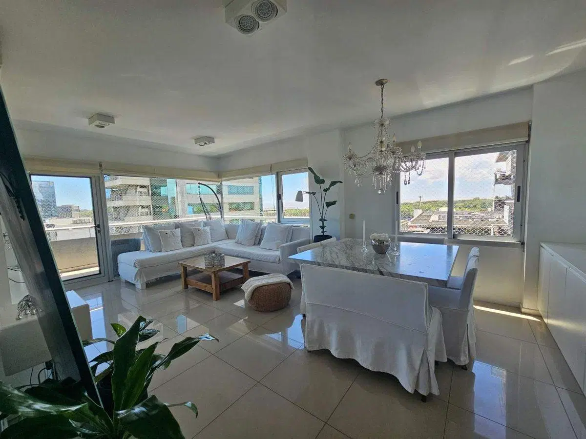 VENTA VICENTE LOPEZ 3 DORMITORIOS VISTA 2 COCHERAS 5