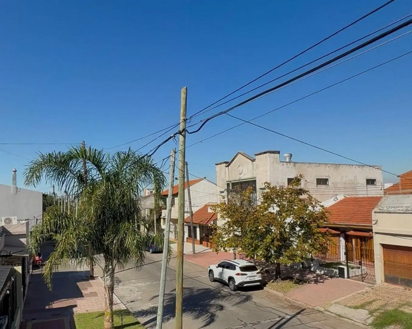 CASA LOTE PROPIO CON COCHERA APTO CREDITO 2