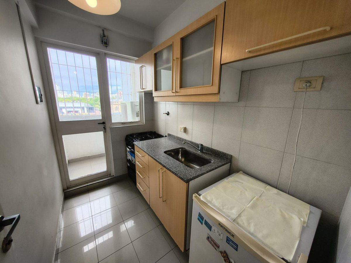 Foto de VENTA DEPTO 2 AMB BAÑO Y TOILETTE APTO PROFESIONAL, imagen 3