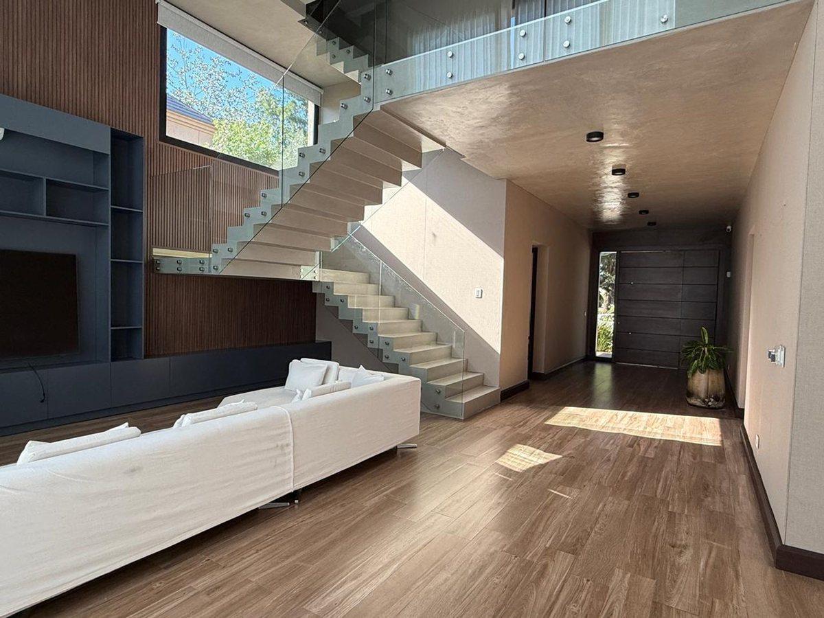 Foto de CASA 6 AMBIENTES EN ALQUILER SAINT THOMAS OESTE, imagen 1