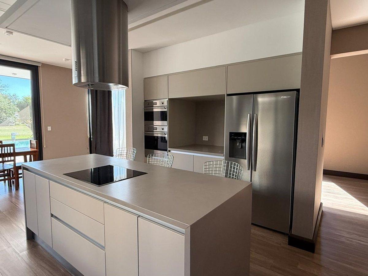 Foto de CASA 6 AMBIENTES EN ALQUILER SAINT THOMAS OESTE, imagen 5